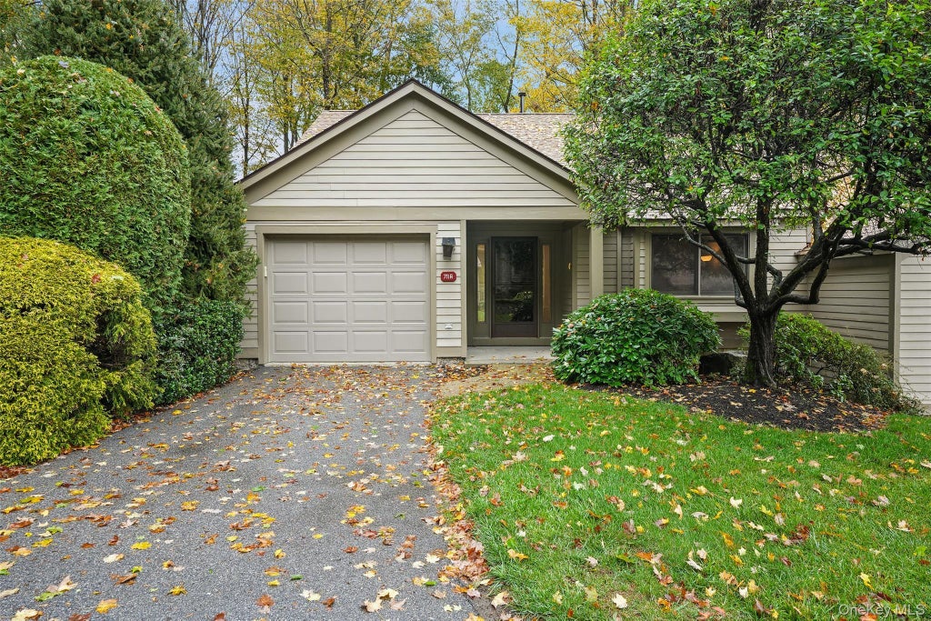 711 Heritage Hills Drive # A, Somers