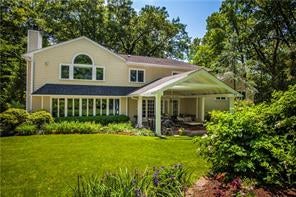 1 of 1 - 110 Round Hill Road, Scarsdale, NY