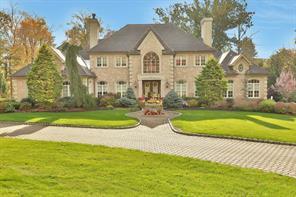 1 of 1 - 4 Friar Tuck Court, Orangeburg, NY