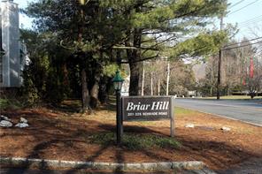 1 of 1 - 221 Schrade # 2g, Briarcliff Manor, NY