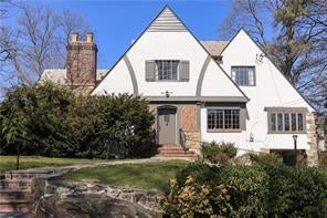 1 of 1 - 68 Vine Road, Larchmont, NY