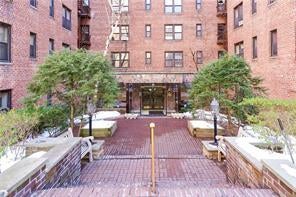 1 of 1 - 10 Franklin Avenue # 1h, White Plains, NY