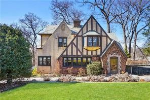 1 of 1 - 17 Clifford Avenue, Pelham, NY