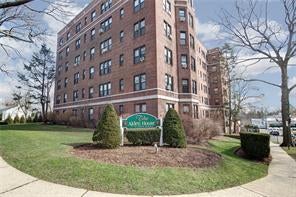 1 of 1 - 11 Alden Road 5b, Larchmont, NY