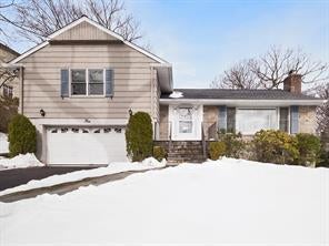 1 of 1 - 4 Highwood Way, Larchmont, NY