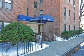 1 of 1 - 640 Pelham Road 3l, New Rochelle, NY