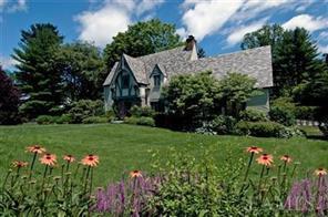 1 of 1 - 10 Howell Avenue, Larchmont, NY