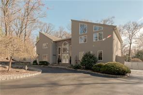 1 of 1 - 1 Piper Court, Blauvelt, NY