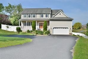 1 of 1 - 6 Ridgefield Road, Warwick, NY