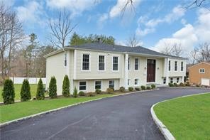 1 of 1 - 6 Bloomingdale Drive, Scarsdale, NY