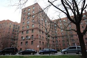 1 of 1 - 1480 Parkchester Road Mh, Bronx, NY