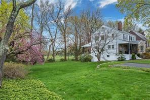 1 of 1 - 86 Siwanoy Boulevard, Eastchester, NY