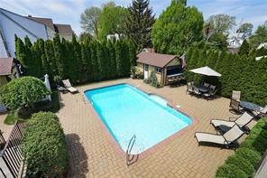 1 of 1 - 400 Beach Avenue, Mamaroneck, NY
