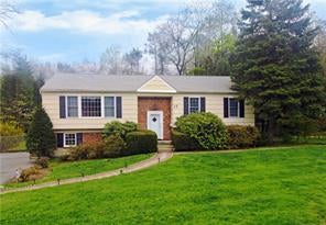 1 of 1 - 17 Edgemont Circle, Scarsdale, NY