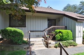 1 of 1 - 80 Quail Close, Irvington, NY