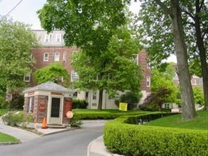 1 of 1 - 4 Chateaux Circle # 4l, Scarsdale, NY
