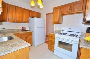 1 of 1 - 180 Garth Road 3h, Scarsdale, NY