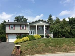 1 of 1 - 3 Parkwood Drive, Garnerville, NY
