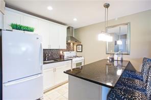 1 of 1 - 4 Wyndover Woods Lane # 8, White Plains, NY