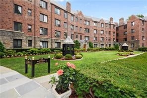 1 of 1 - 914 Wynnewood Road 3d, Pelham, NY