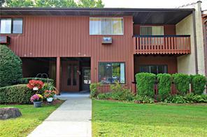 1 of 1 - 94 Coachlight Square, Montrose, NY