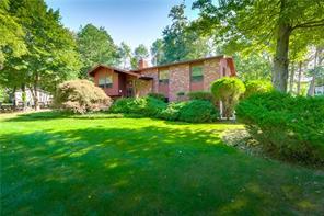 1 of 1 - 4 Harlow Lane, Airmont, NY