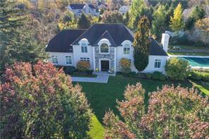 1 of 1 - 10 Cobblestone Farm Court, Montebello, NY