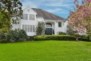 1 of 1 - 98 Random Farms Drive, Chappaqua, NY
