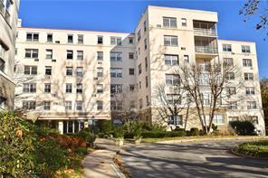 1 of 1 - 1 Stoneleigh # 4l, Bronxville, NY