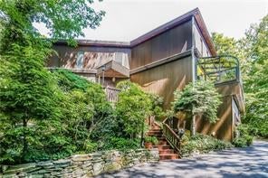1 of 1 - 44 Old Army Road, Scarsdale, NY