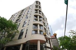 1 of 1 - 10 Cottage Place # 8g, White Plains, NY