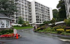 1 of 1 - 300 High Point Drive # 404, Hartsdale, NY