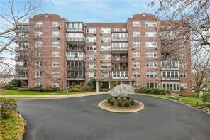 1 of 1 - 3 Washington Square # Ob, Larchmont, NY