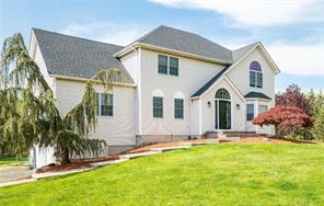 1 of 1 - 1 Rosewood Lane, Suffern, NY