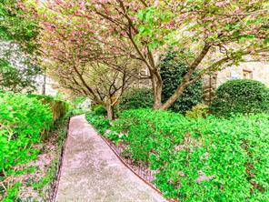 1 of 1 - 151 Centre Avenue # 1e, New Rochelle, NY