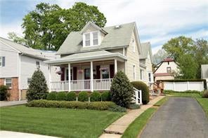 1 of 1 - 552 Second Avenue, Pelham, NY