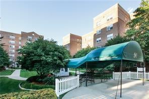 1 of 1 - 90 Bryant Avenue # 6d-forrest, White Plains, NY