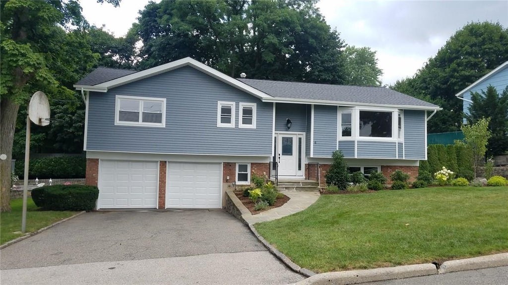 1 of 1 - 4 Theresa Lane, Scarsdale, NY