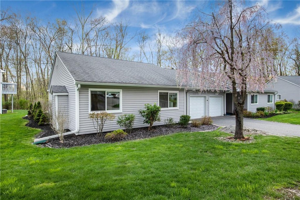 1 of 1 - 152 Flintlock Way # A, Yorktown Heights, NY