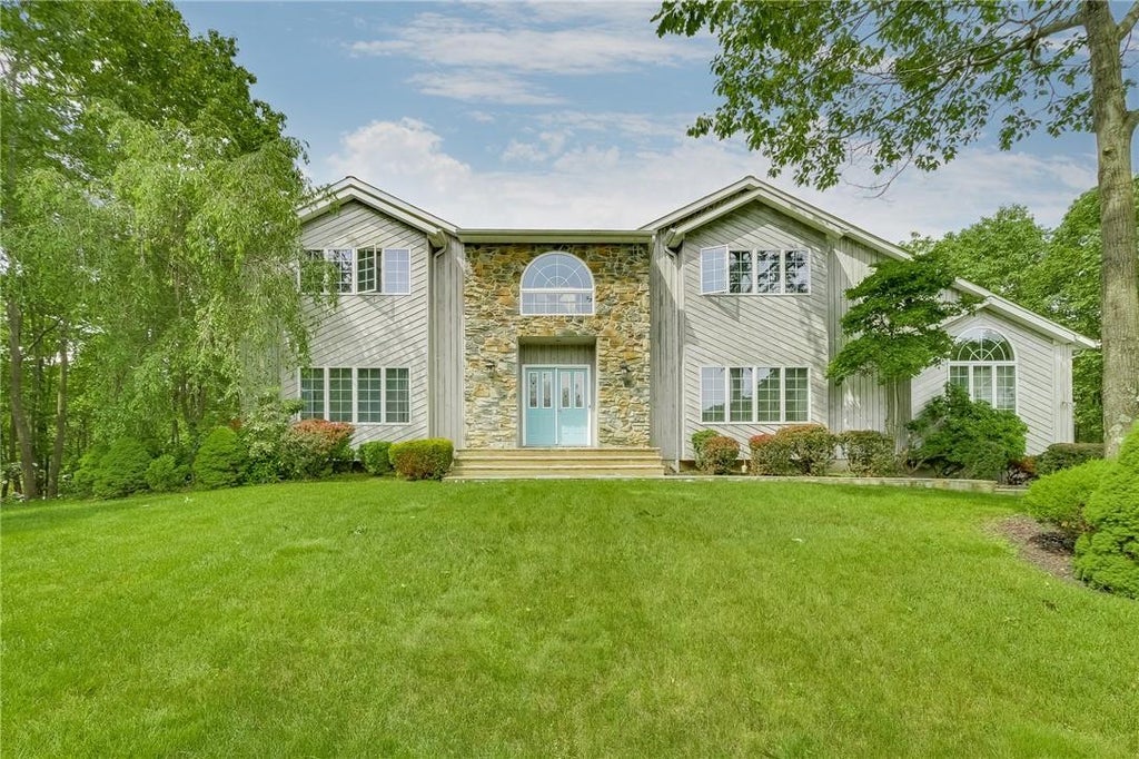 1 of 1 - 79 Halley Drive, Pomona, NY