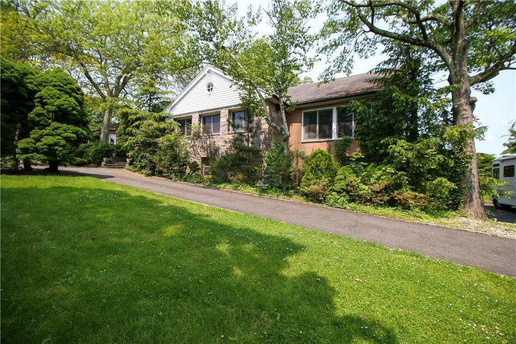1 of 1 - 2a Normandy Lane, Scarsdale, NY