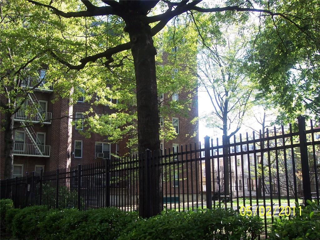 1 of 1 - 1425 Thieriot Avenue # 1a, Bronx, NY