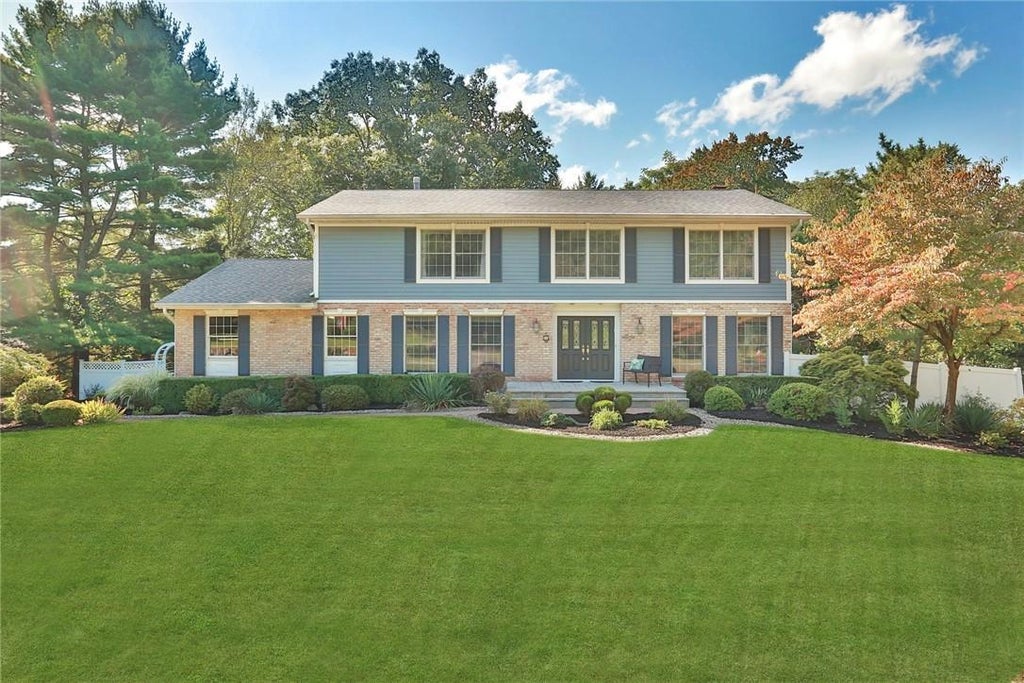 1 of 1 - 8 Aberdeen Drive, West Nyack, NY