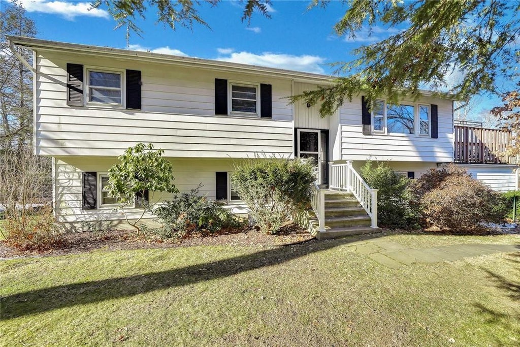 1 of 1 - 10 David Drive, North Salem, NY
