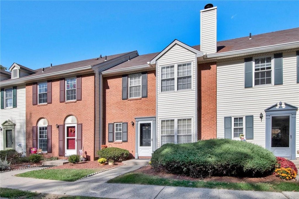 1 of 1 - 5 Burnett Way, Washingtonville, NY