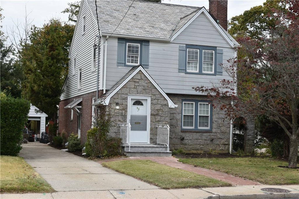 1 of 1 - 40 Oceanside Road, call Listing Agent, NY