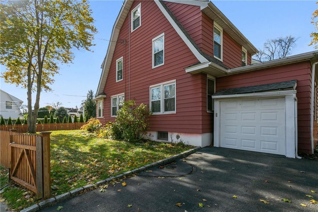 1 of 1 - 14 Rotunno Place, New Rochelle, NY