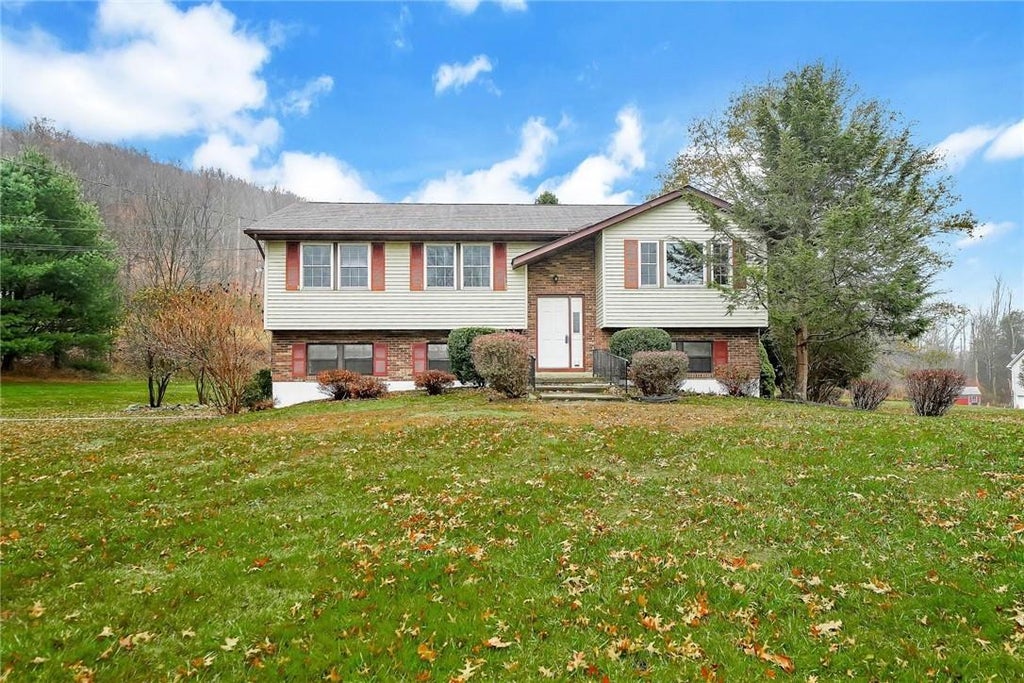 1 of 1 - 247 Sugarloaf Mountain Road, Chester, NY