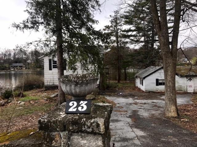 1 of 1 - 23 Point Drive, Lake Peekskill, NY