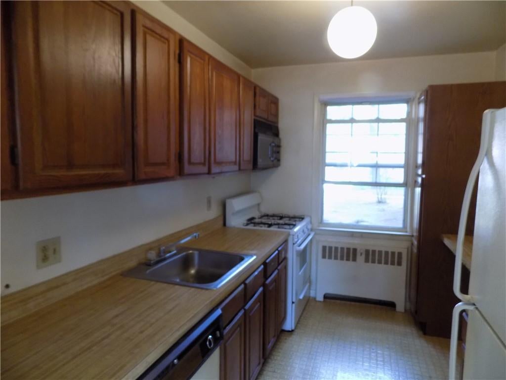 1 of 1 - 2 Fieldstone Drive # 17, Hartsdale, NY